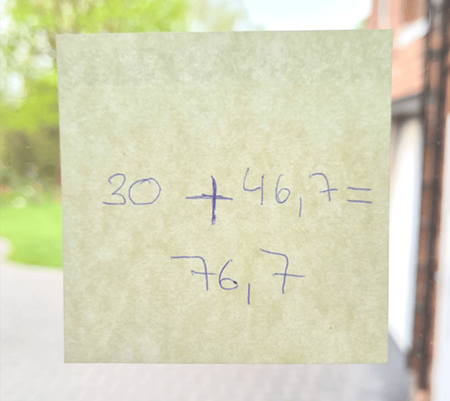 machen Sie aus dem Stich der Markierung ein Plus und rechnen die Zahlen zusammen. das Ergebnis ist Ihre Breite